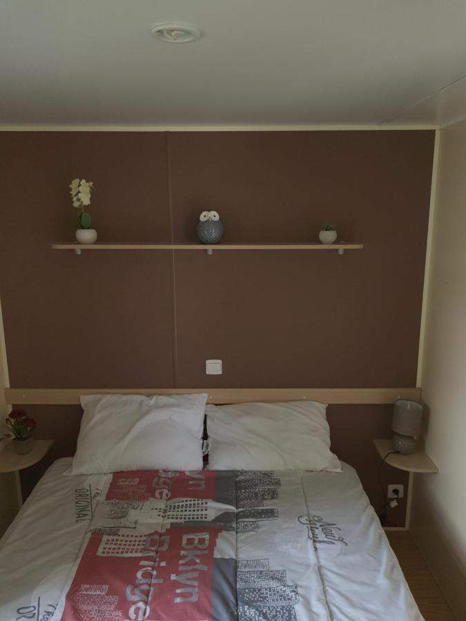 Mobilhome Climatise 3 Chambres วิค-ลา-การ์ดิโอล ภายนอก รูปภาพ